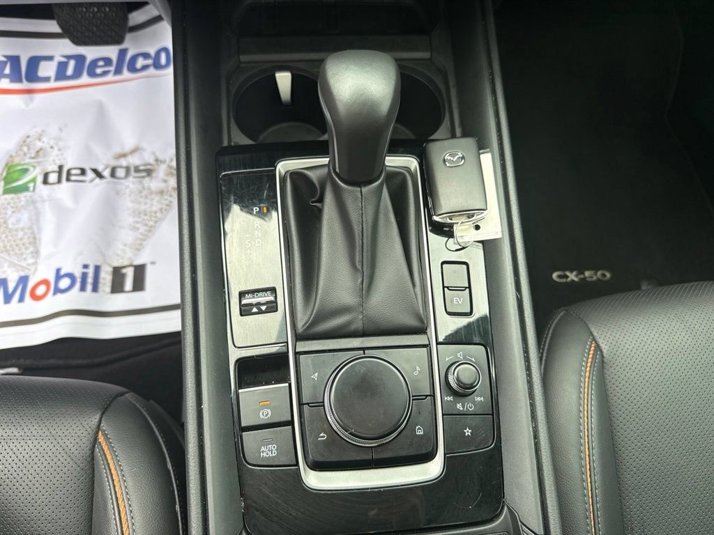 Used 2025 MAZDA CX-50 AWD 2.5 Hybrid w/ Premium Pkg image 31