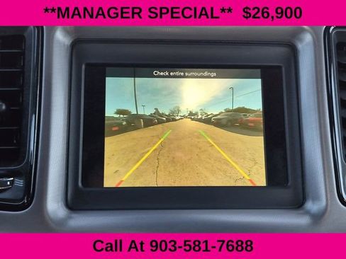 Used 2023 Dodge Challenger SXT image 34