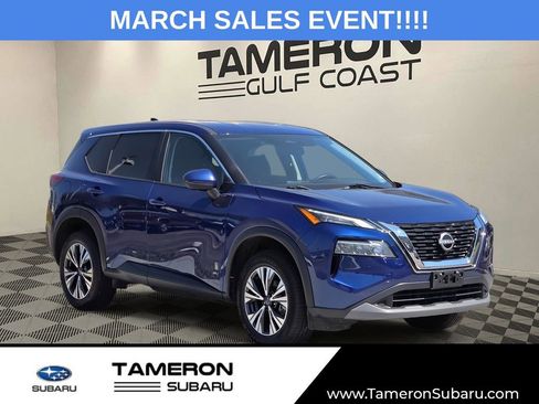 Used 2023 Nissan Rogue SV image 1