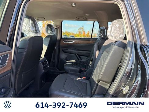 New 2026 Volkswagen Atlas SE image 16