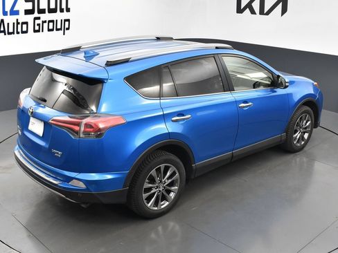 Used 2018 Toyota RAV4 Limited w/ Advanced Technology Package AWD/4WD image 13