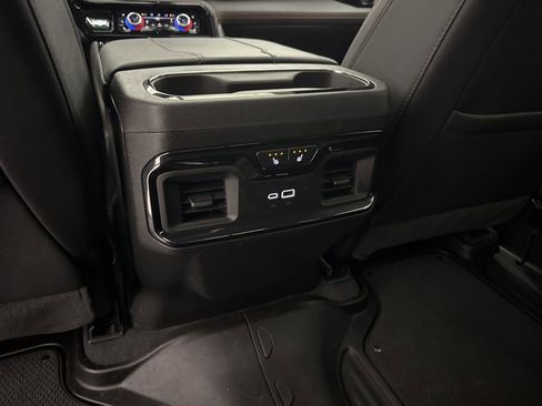 Used 2025 GMC Sierra 1500 AT4 w/ AT4 Premium Package AWD/4WD image 62