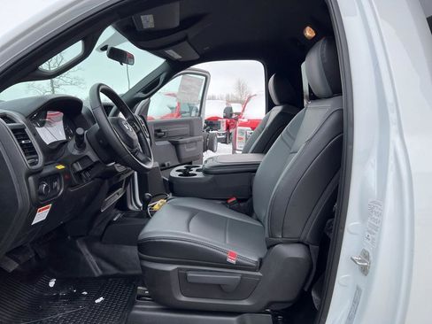 New 2023 RAM 5500 Tradesman w/ Max Tow Package image 30