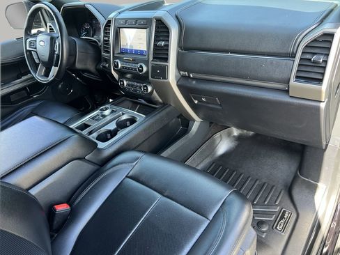 Used 2021 Ford Expedition XLT RWD image 9