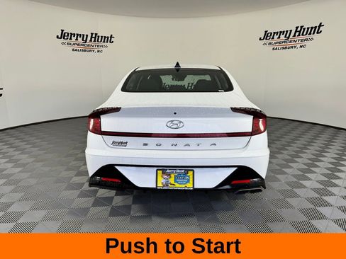 Used 2022 Hyundai Sonata SEL w/ Preferred Accessory Package image 6