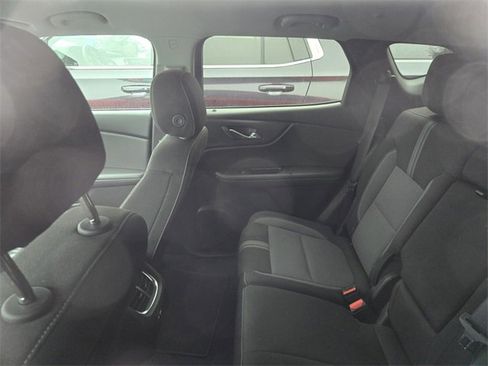 Used 2025 Chevrolet Blazer LT image 8