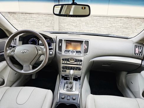 Used 2010 INFINITI G37 x Sedan w/ Premium Pkg image 13