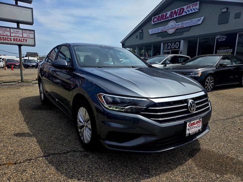 Used 2019 Volkswagen Jetta S w/ Driver Assistance Package FWD image 1
