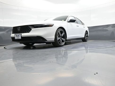 Certified 2023 Honda Accord Sport image 25