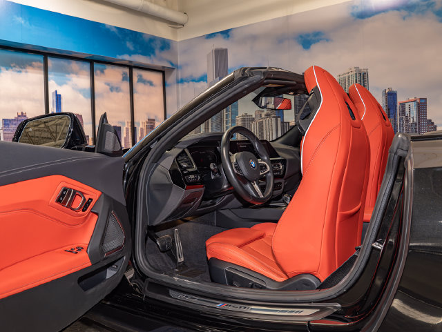 Used 2025 BMW Z4 M40i RWD image 15