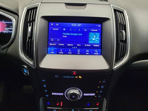 Used 2020 Ford Edge Titanium w/ Equipment Group 301A image 25