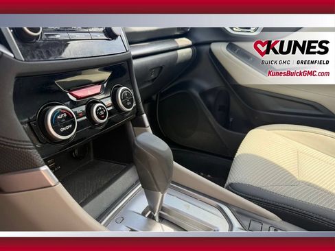 Used 2023 Subaru Forester Premium AWD/4WD image 22