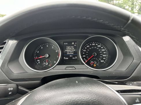 Used 2020 Volkswagen Tiguan SE AWD/4WD image 24