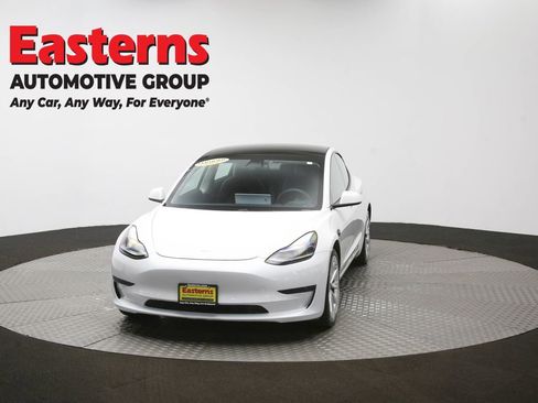 Used 2021 Tesla Model 3 Standard Range Plus image 48