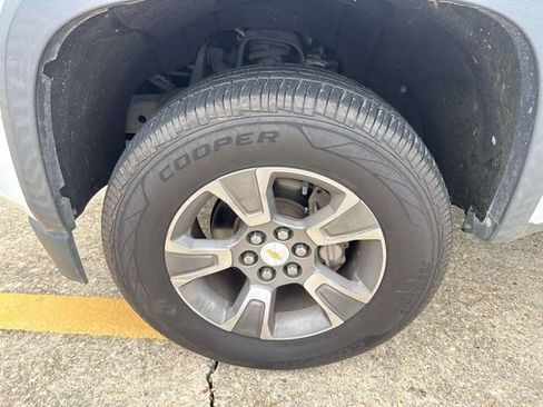 Used 2016 Chevrolet Colorado Z71 AWD/4WD image 6