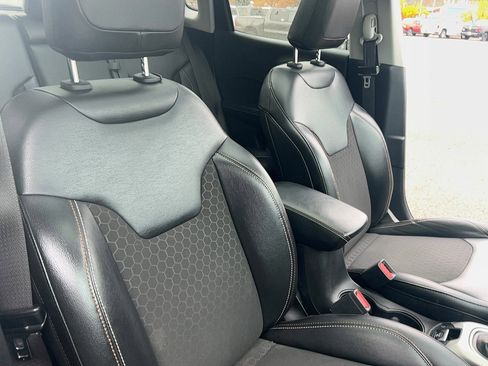 Used 2020 Jeep Compass Latitude image 31