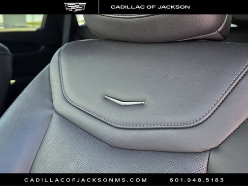 Certified 2025 Cadillac XT5 Premium Luxury FWD image 17