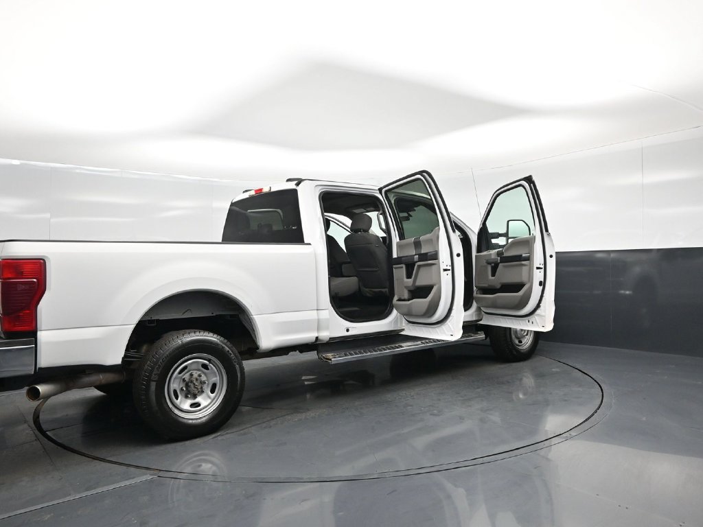 Used 2020 Ford F250 XLT w/ XLT Premium Package AWD/4WD image 5