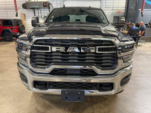 Certified 2025 RAM 2500 Big Horn AWD/4WD image 41
