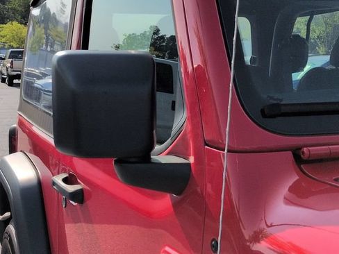 Used 2021 Jeep Wrangler Sport AWD/4WD image 11