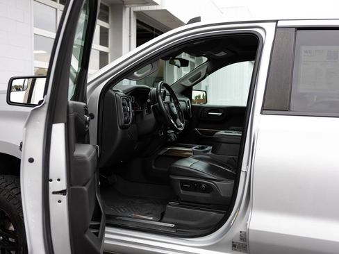 Used 2020 Chevrolet Silverado 1500 LT Trail Boss AWD/4WD image 26