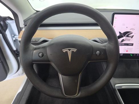 Used 2023 Tesla Model 3 Standard Range RWD image 6