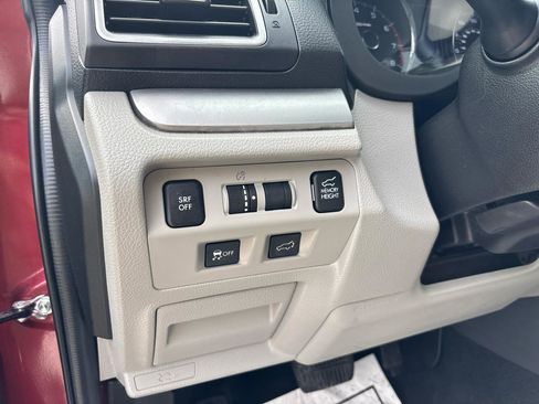 Used 2016 Subaru Forester 2.5i Touring w/ Eyesight & Navigation System image 20