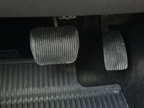 Used 2014 Ford F150 Lariat w/ Equipment Group 501A Mid image 42