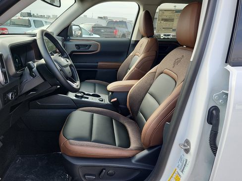 New 2025 Ford Bronco Sport Outer Banks image 9