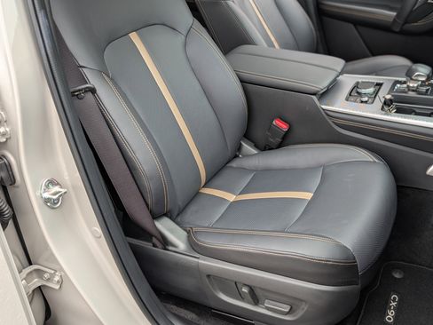 Used 2025 MAZDA CX-90 3.3 Turbo w/ Premium Plus Pkg image 24