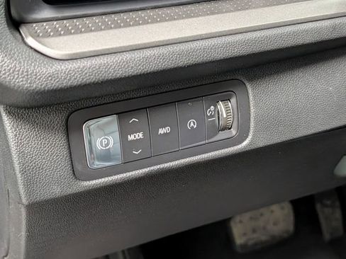 New 2026 Chevrolet Traverse LT image 18