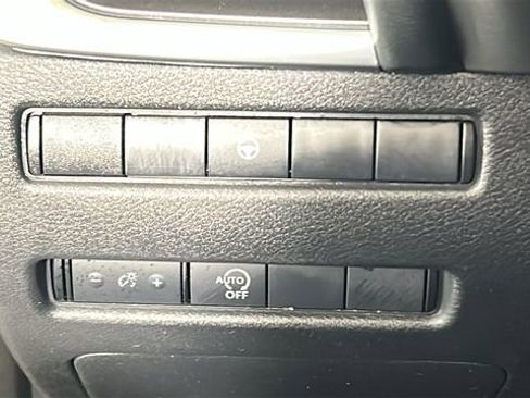 Used 2023 Nissan Rogue SV AWD/4WD image 20