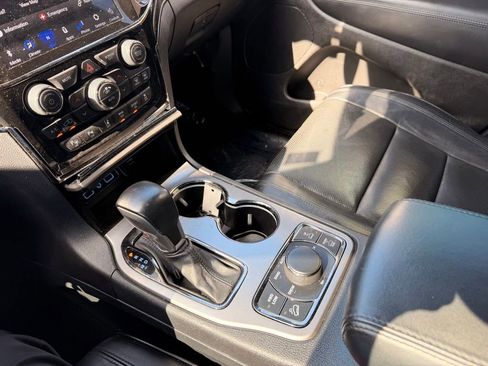 Used 2020 Jeep Grand Cherokee High Altitude AWD/4WD image 21