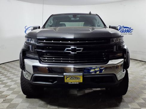 Used 2020 Chevrolet Silverado 1500 LT w/ Texas Edition image 3