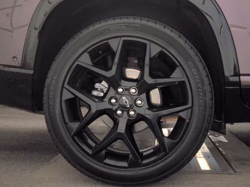 Used 2024 Chevrolet Traverse RS w/ LPO, Floor Liner Package FWD image 12