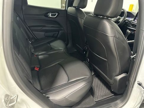 New 2026 Jeep Compass Latitude image 11