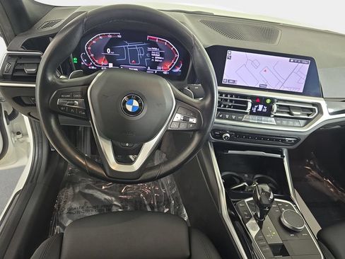 Used 2019 BMW 330i xDrive Sedan w/ Convenience Package AWD/4WD image 18