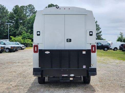 New 2024 Chevrolet Express 3500 w/ Power Convenience Package image 10