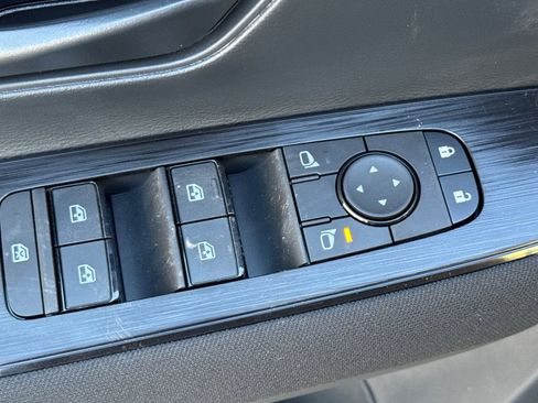 New 2026 Nissan Kicks S image 13