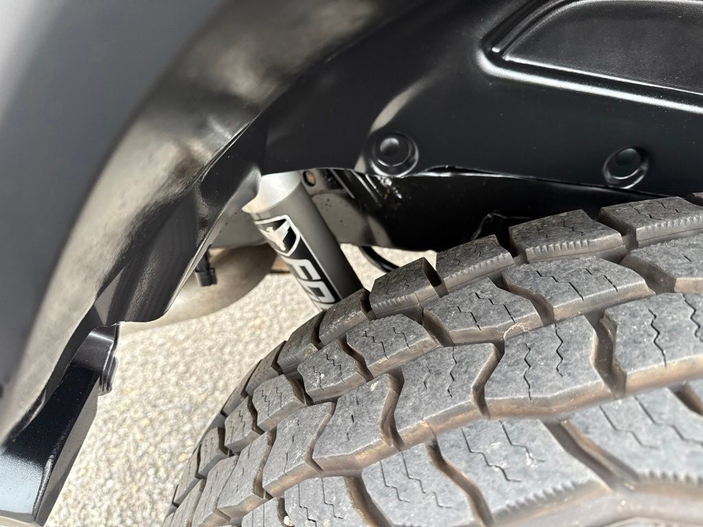 Used 2022 Jeep Wrangler Unlimited Rubicon AWD/4WD image 11