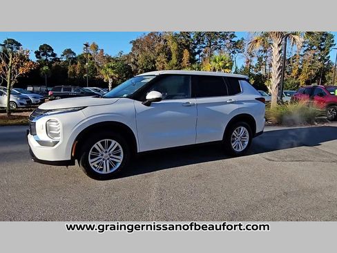 Used 2022 Mitsubishi Outlander ES image 24