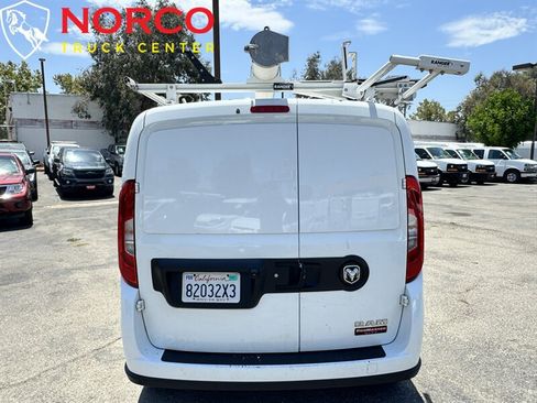 Used 2022 RAM ProMaster City Tradesman FWD image 11