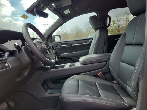 New 2026 GMC Acadia Elevation w/ Black Edition FWD image 16