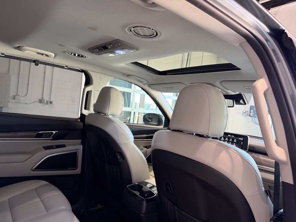 Used 2020 Kia Telluride EX AWD/4WD image 43