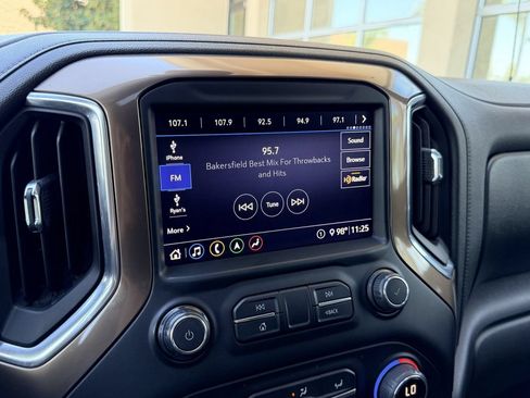 Certified 2020 Chevrolet Silverado 1500 High Country w/ Technology Package AWD/4WD image 18