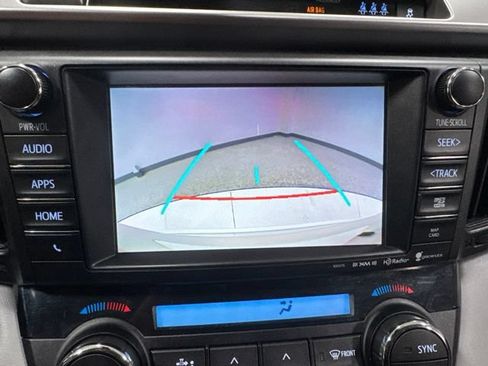 Used 2018 Toyota RAV4 Limited w/ Carpet Mat Package FWD image 5
