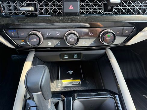 Used 2025 Honda Accord Touring image 37