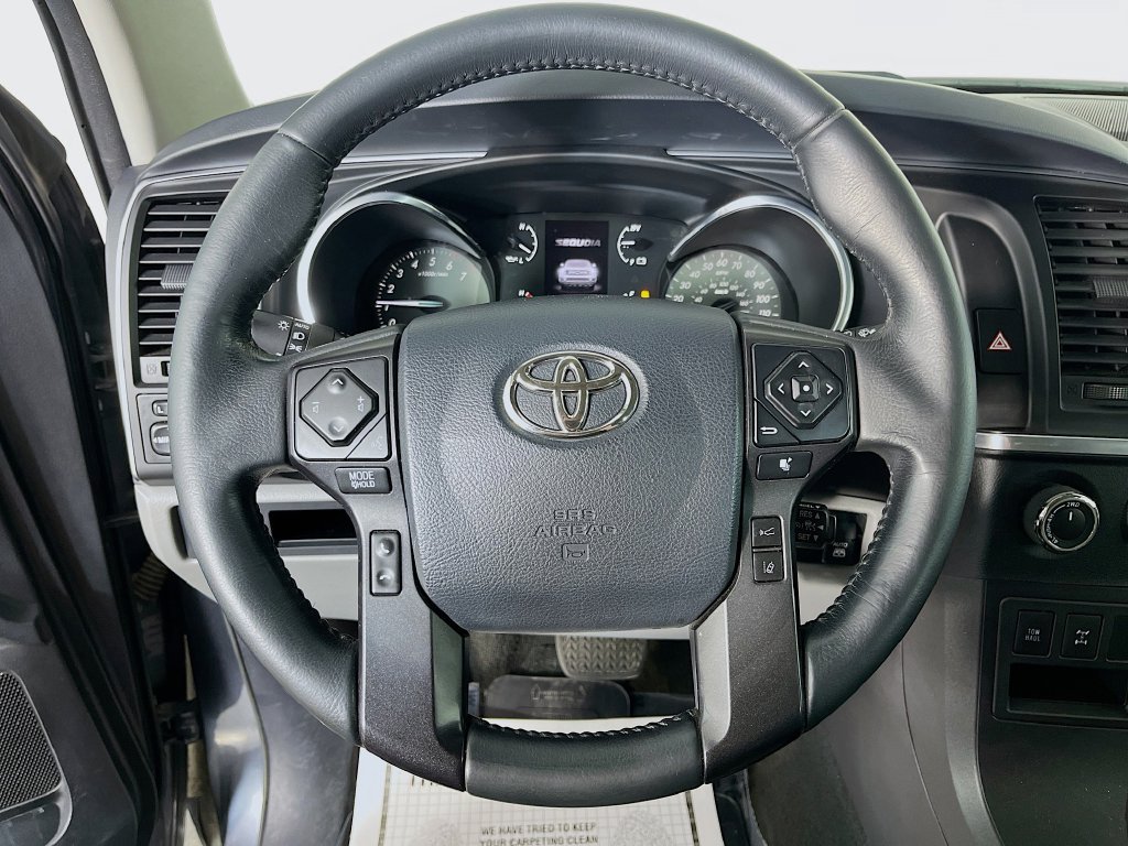 Used 2019 Toyota Sequoia SR5 AWD/4WD image 13