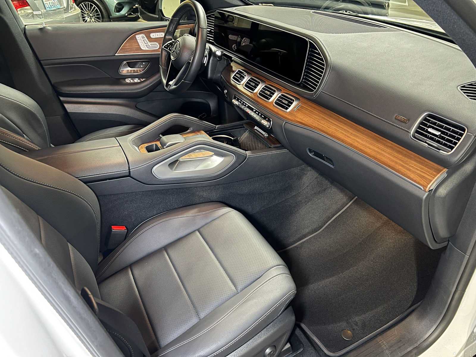 Used 2026 Mercedes-Benz GLE 350 4MATIC image 11