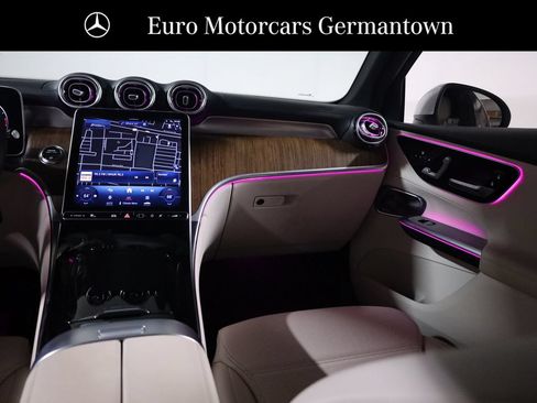 Used 2023 Mercedes-Benz GLC 300 4MATIC image 46